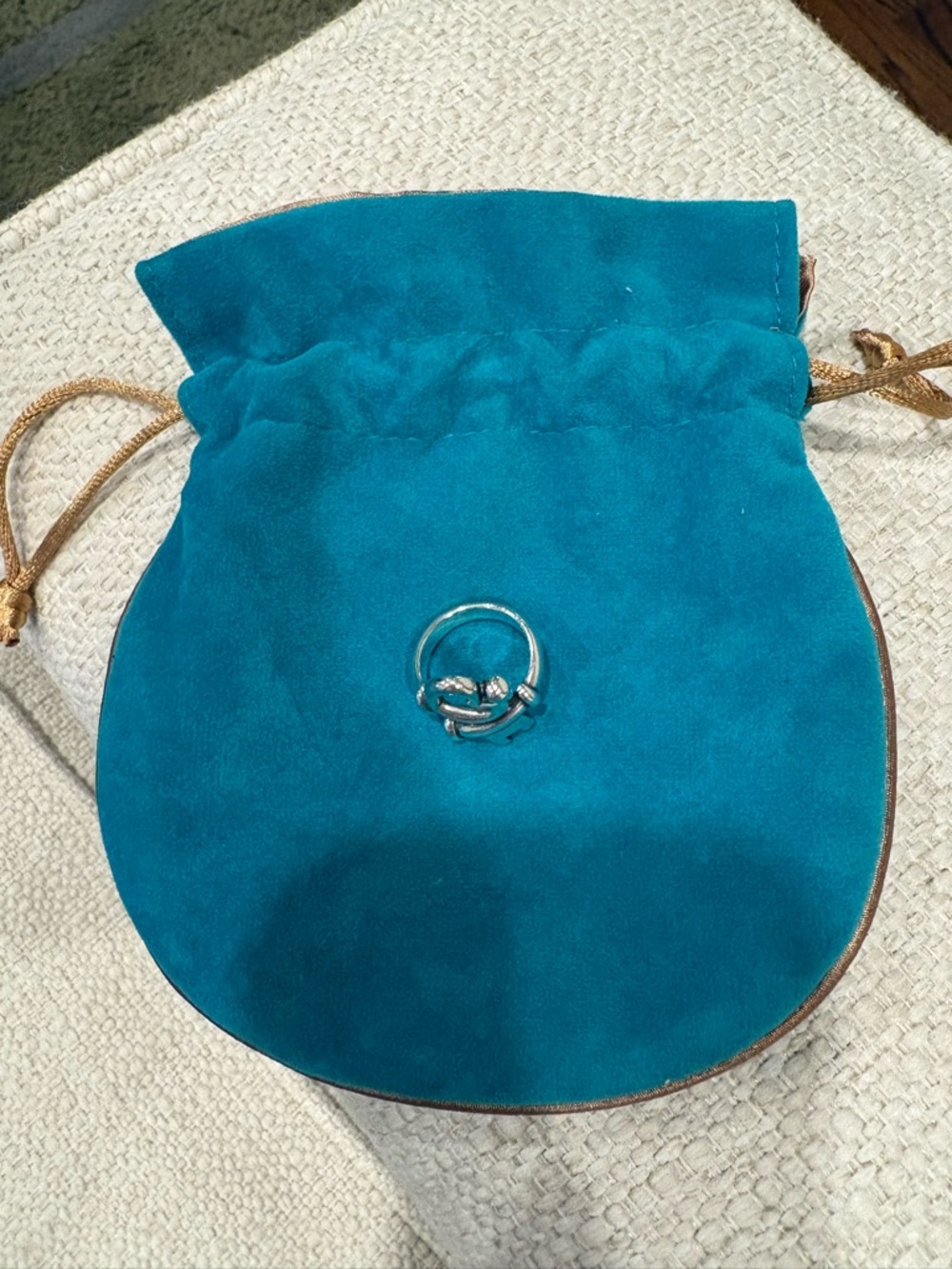 Size 6 James Avery “Key to My Heart Ring” - Picture 2 of 3